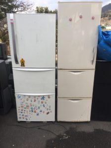 下松市で大型の冷蔵庫を２本回収