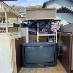 山口県光市でブラウン管テレビ、レンジ台の処分