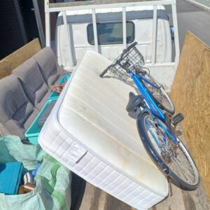 萩市でリフォーム時にソファ、マットなど不用品回収