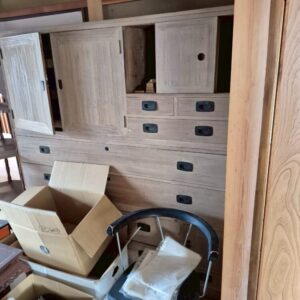 防府市で家財整理の際に重たい家具の回収